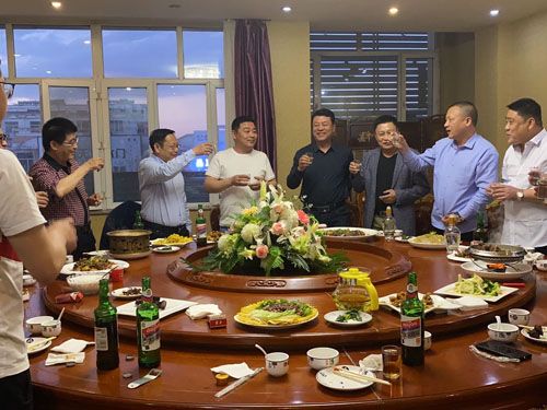 �I(y��ng)�N(xi��o)�F(tu��n)�(du��)��һ��ȫ�w��(hu��)��